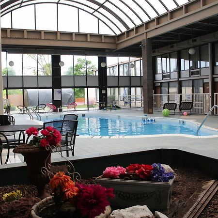 Newark Garden Finger Lakes Hotel Extérieur photo