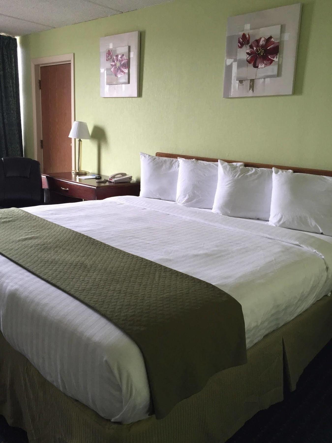 Newark Garden Finger Lakes Hotel Extérieur photo