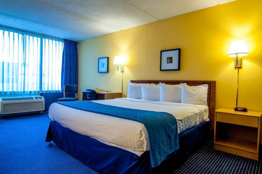 Newark Garden Finger Lakes Hotel Extérieur photo