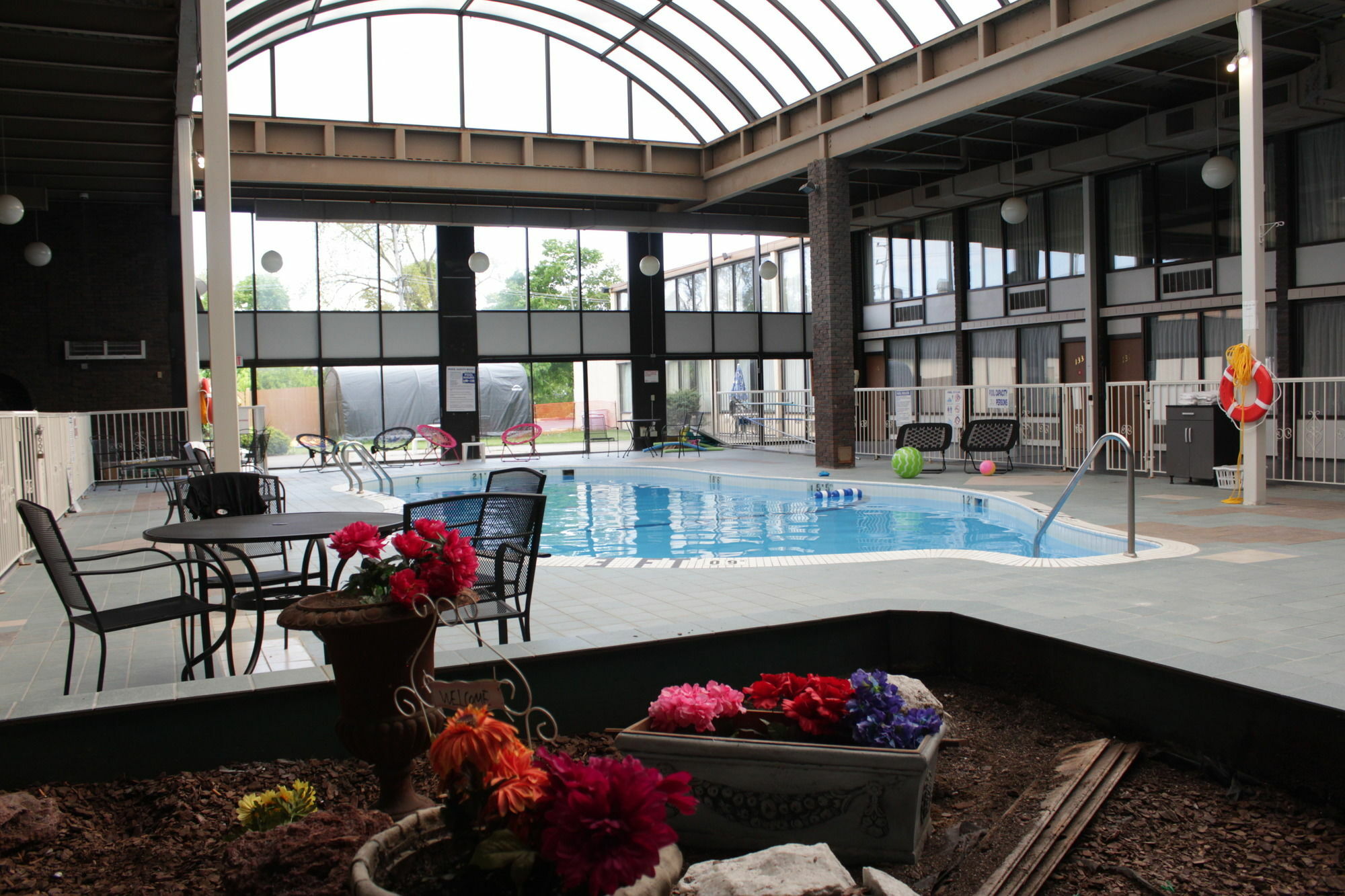 Newark Garden Finger Lakes Hotel Extérieur photo